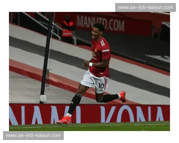 开云体育欧联直播：尽享欧洲顶级足球赛事的震撼体验